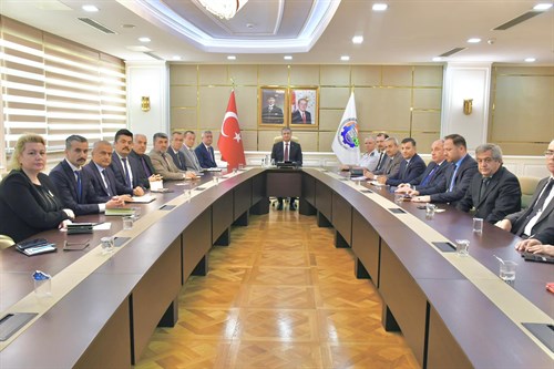 Valimiz Mustafa Yavuz, Kurum Yöneticileriyle Bir Araya Geldi.