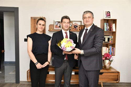 Valimiz Mustafa Yavuz 15 Temmuz Gazisi Hüseyin Özdemir’i Evinde Ziyaret Etti.