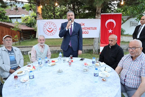 Valimiz Mustafa Yavuz, Babalar Günü Dolayısıyla Aziz Şehitlerimizin Babalarıyla Bir Araya Geldi.